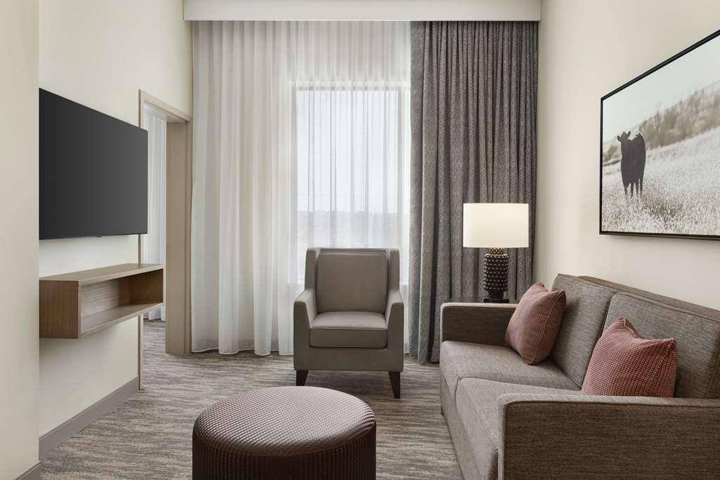 Embassy Suites By Hilton Round Rock Oda fotoğraf