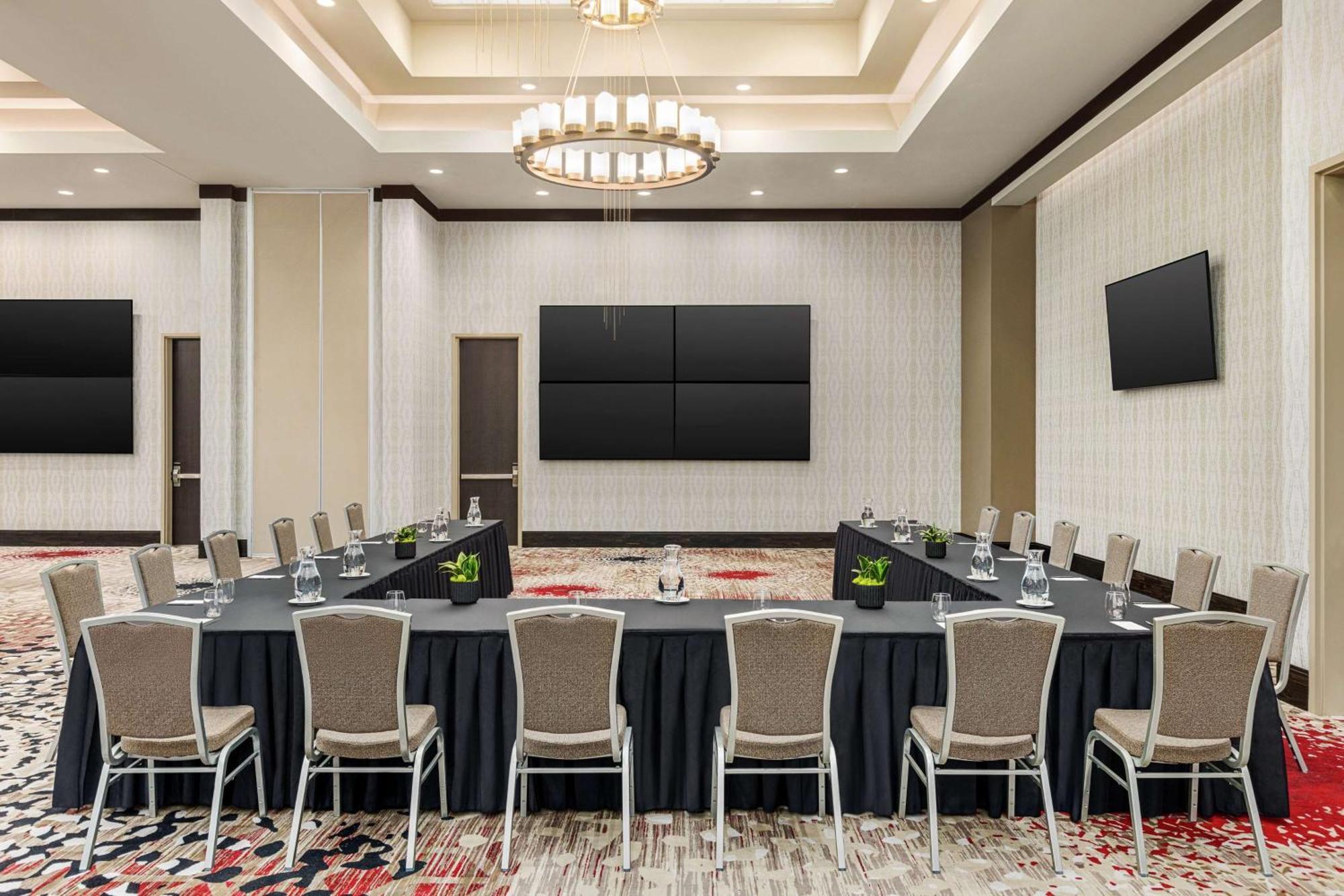 Embassy Suites By Hilton Round Rock Dış mekan fotoğraf